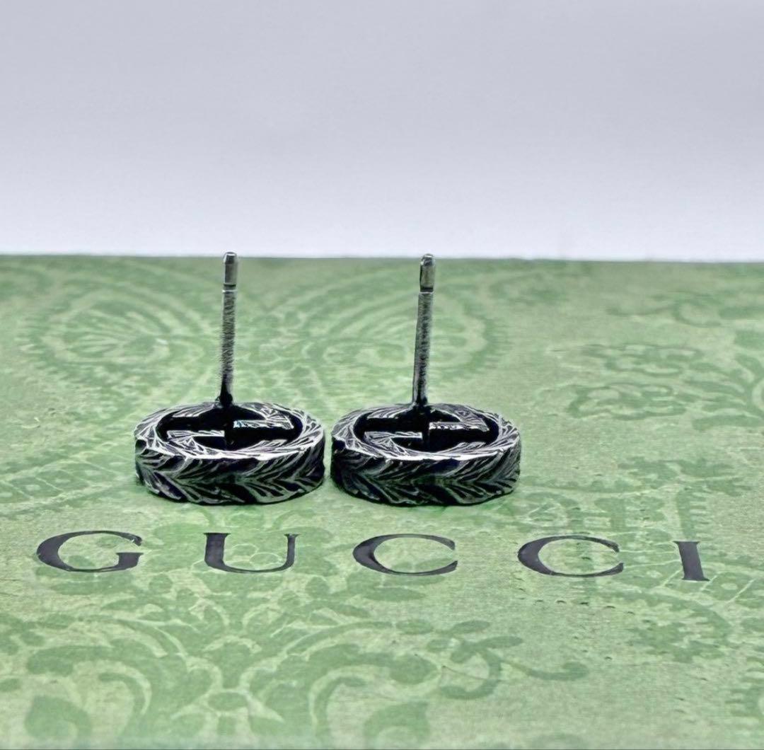 GUCCI グッチ インターロッキング ピアス アラベスク 両耳 燻し