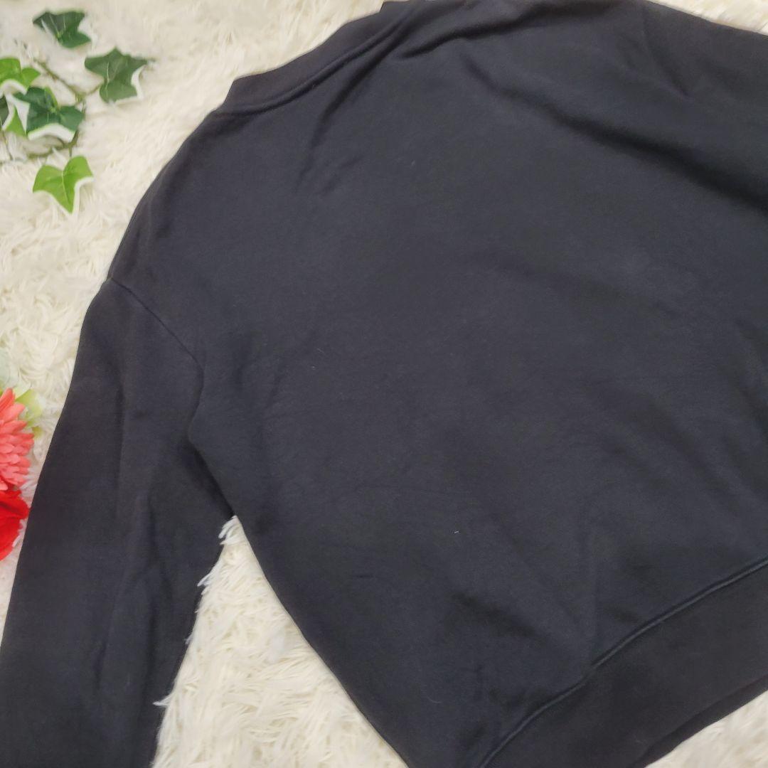 BURBERRY　ブラック　ロゴ　お洒落　トレーナー　スウェット　パーカー