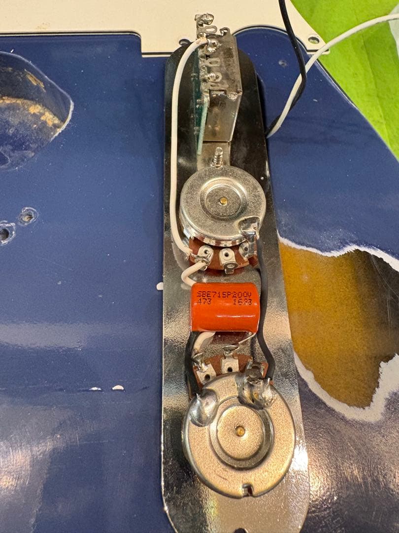 テレキャスタータイプ　マルチレイヤーカラー　ラッカーフィニッシュ　ハードレリック