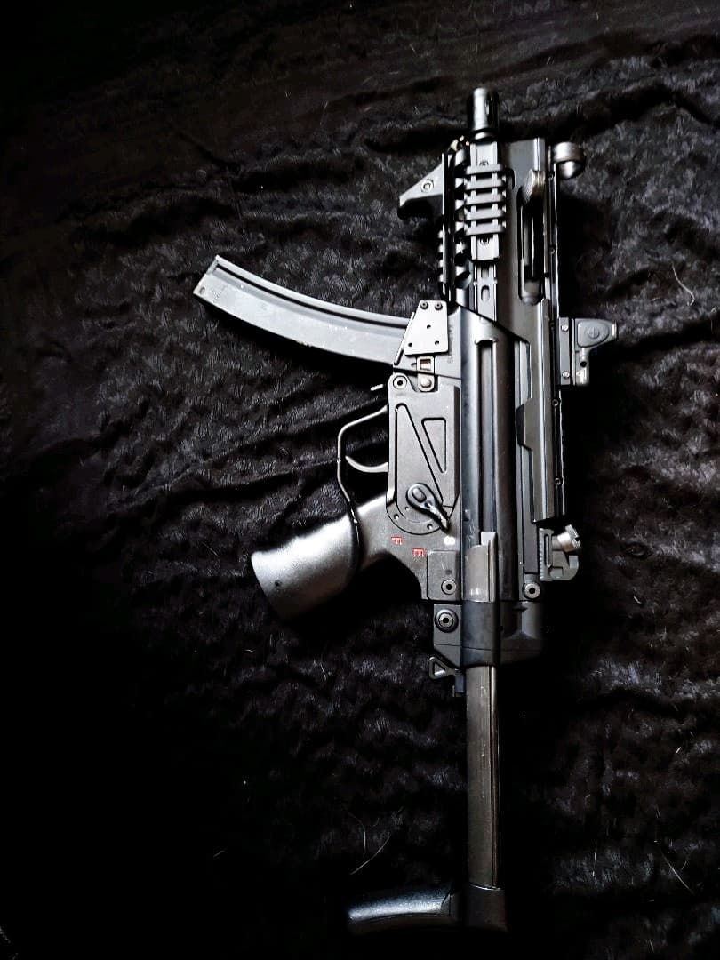 東京マルイ MP5Kカスタム クルツ ショップカスタム