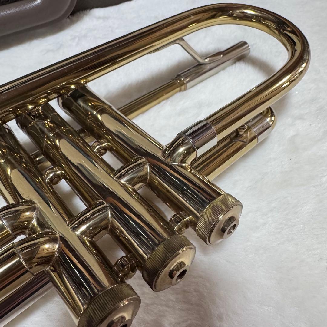 Buescher 930 トランペット 本体 ケース付き B5070 ゴールド