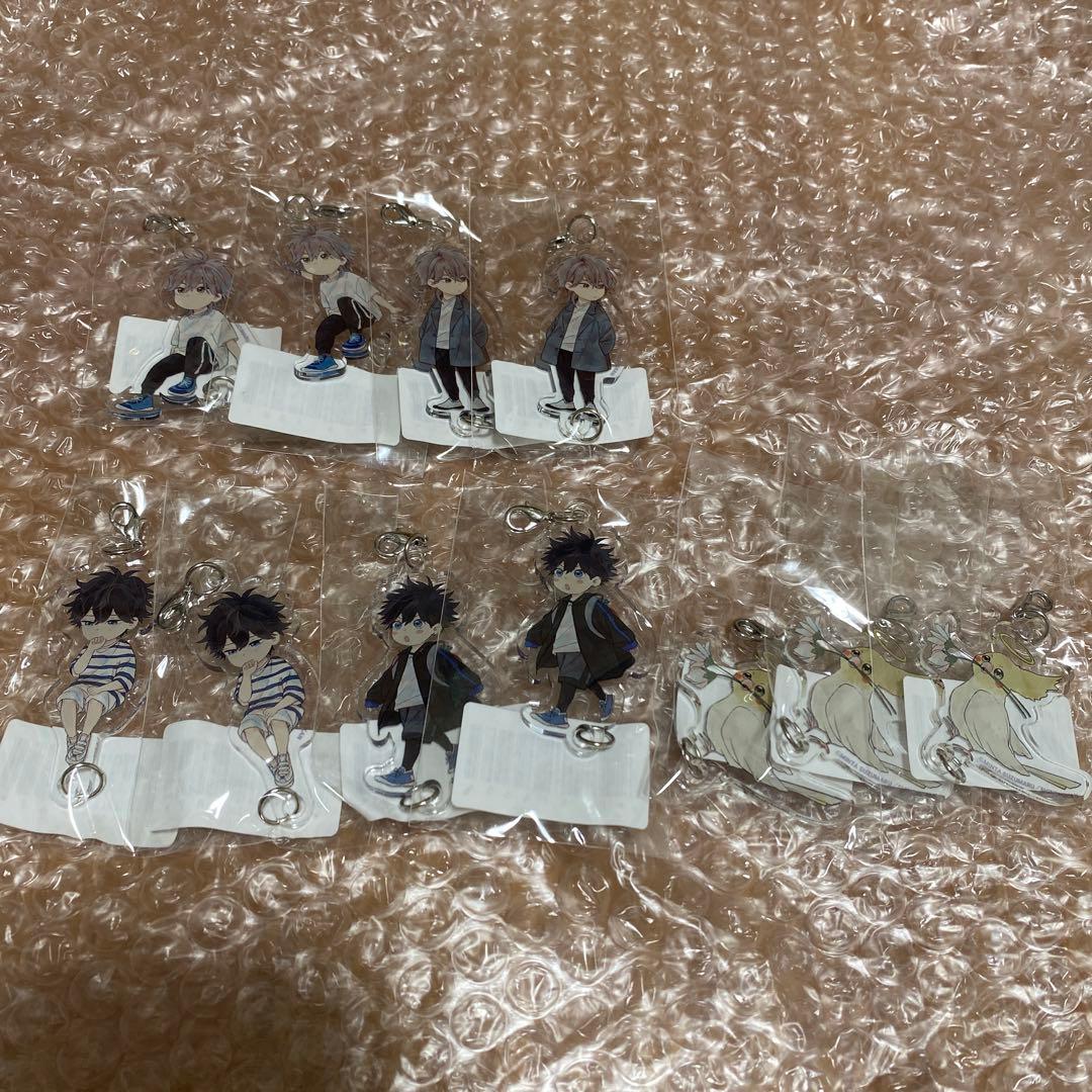 タカラのびいどろ プリズムチャンス アクスタ 缶バッジ チャーム おまんじゅう