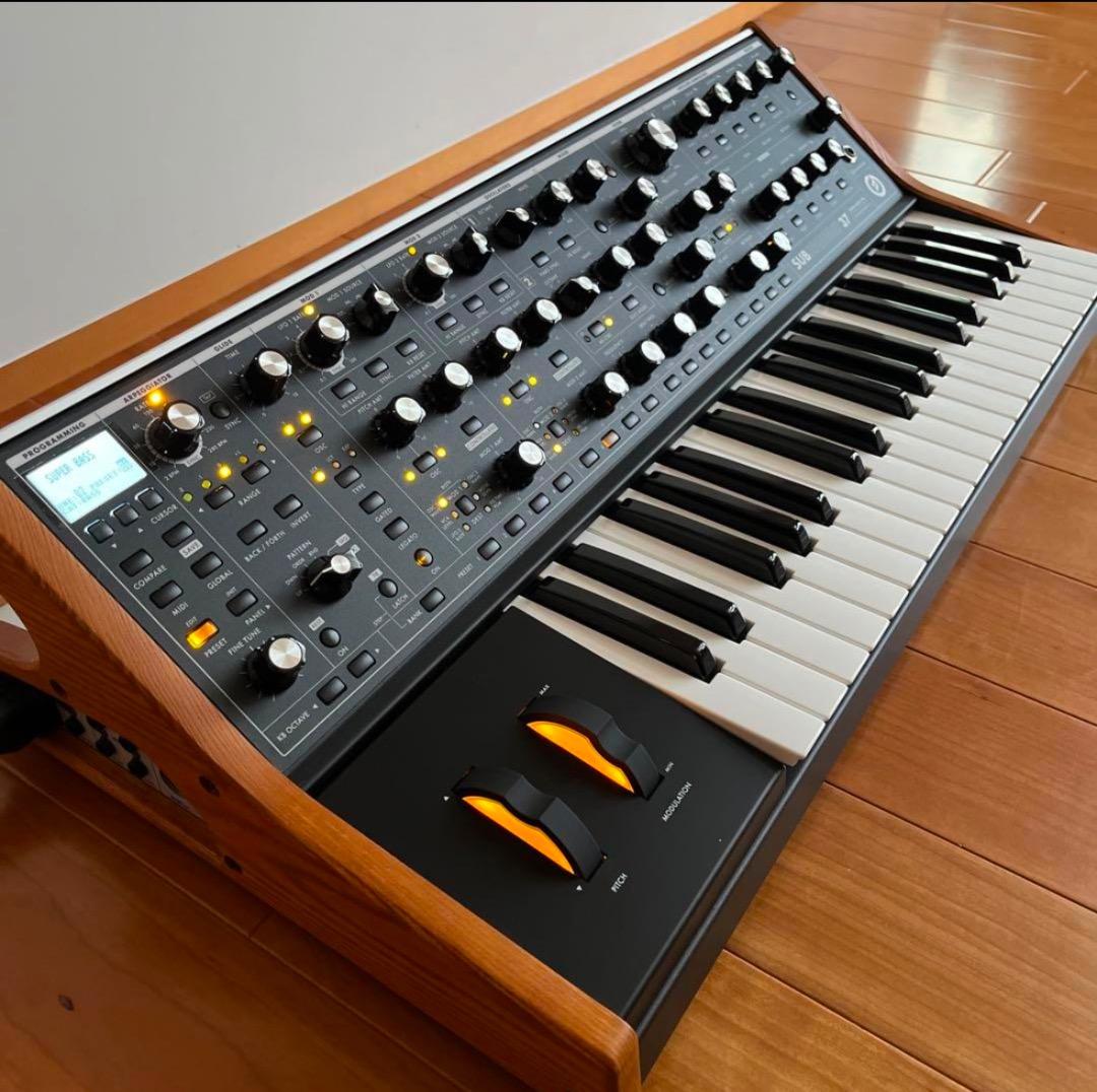 美品！　Moog Subsequent 37 モーグ ムーグ moog Subsequent37 モーグ アナログシンセサイザー 37鍵盤 サブ