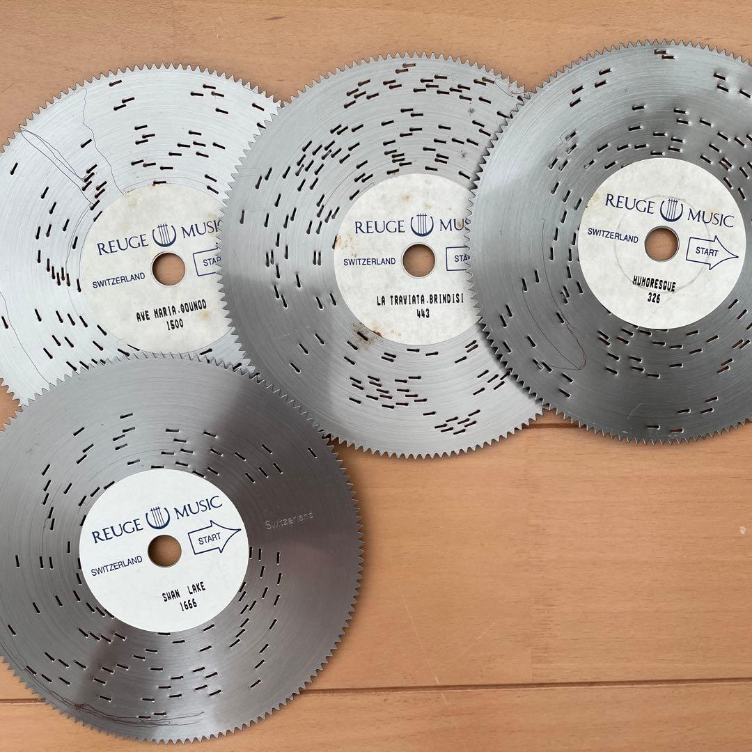 ディスク22枚付き　リュージュオルゴール　ドーム型クルミ象嵌箱ディスクオルゴール