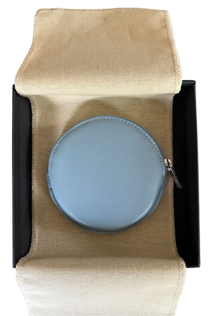 新品　LOEWEロエベ　丸型ケース　箱付き　アナグラムロゴ