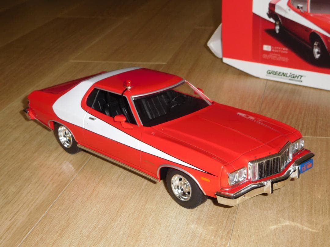 STARSKY & HUTCH 1976トリノ 1/18 GREEN LIGHT
