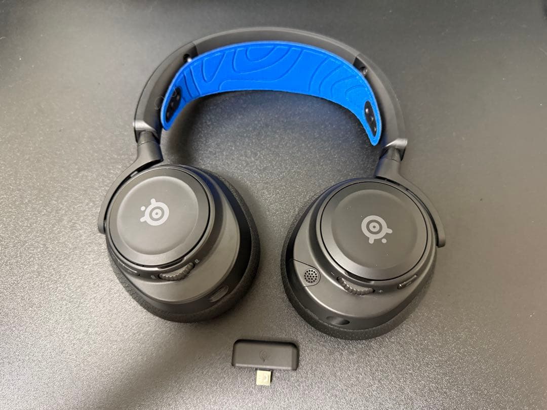 Arctis Nova 7P Wireless 本体＋ドングル 中古 Arctis Nova 7P Wireless 本体＋ドングル 中古