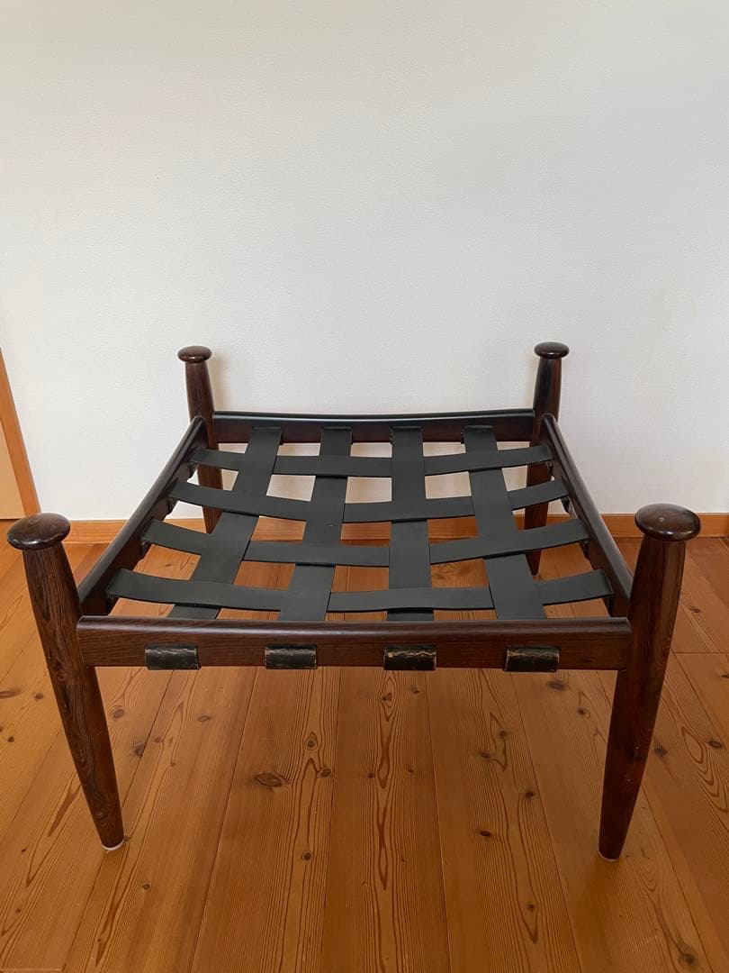 Ire Mobler製 Eric Merthen オットマン ローズウッド