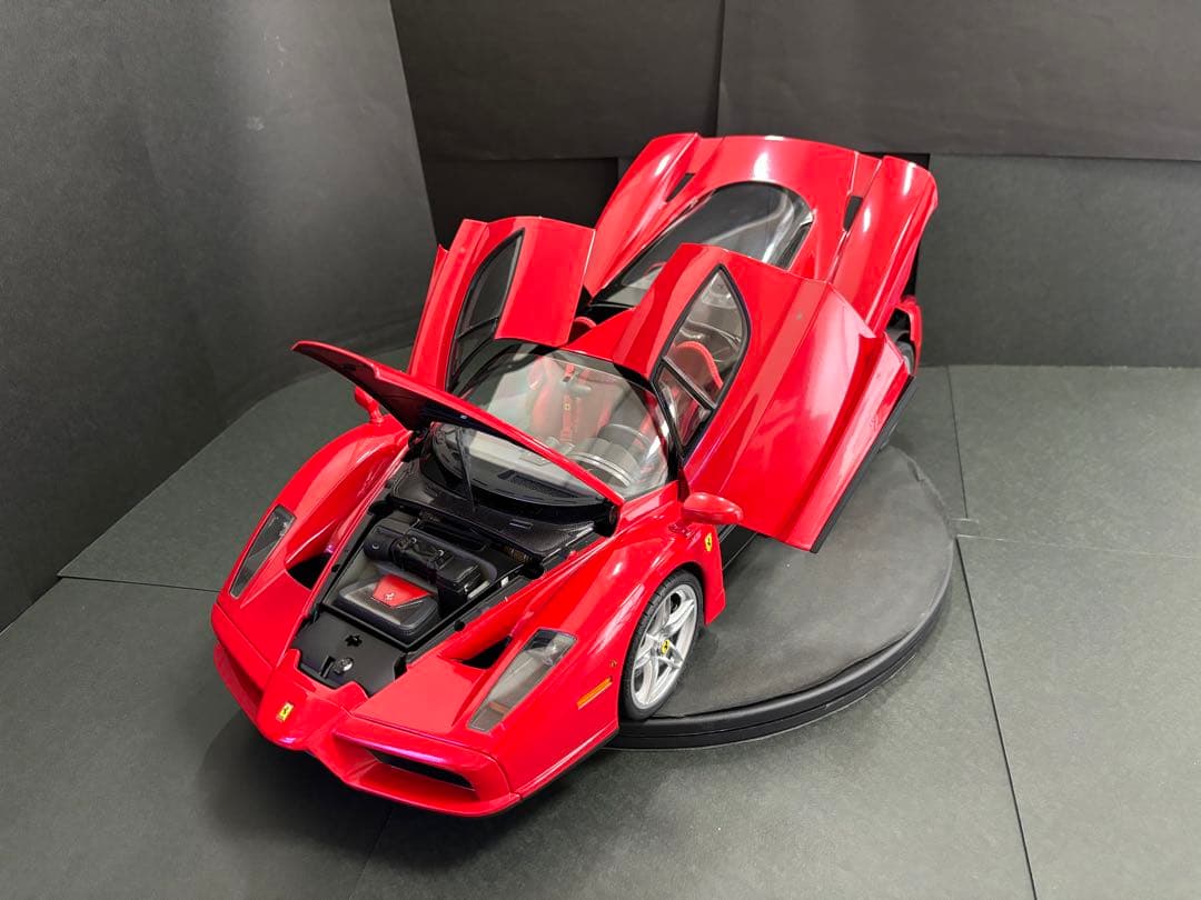 【貴重】デアゴスティーニ　エンツォフェラーリ1/10スケールセット