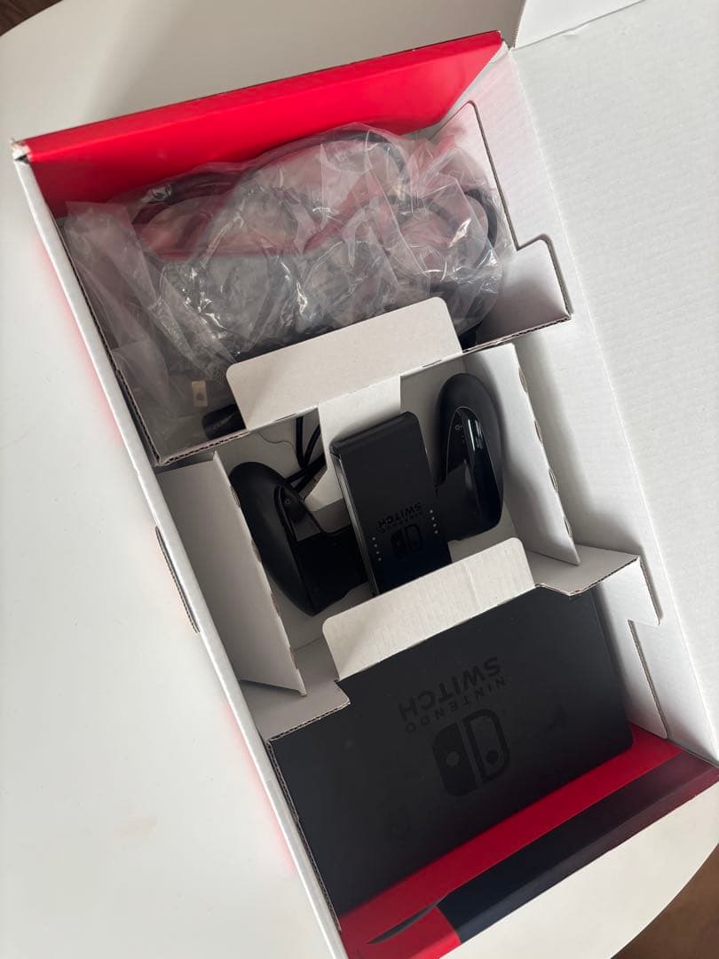 Nintendo Switch 本体 青/赤 Joy-Con付き