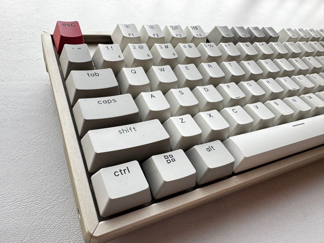 Keychron K8 Pro ホワイトモデル US配列 赤軸｜Keychron K8 Pro