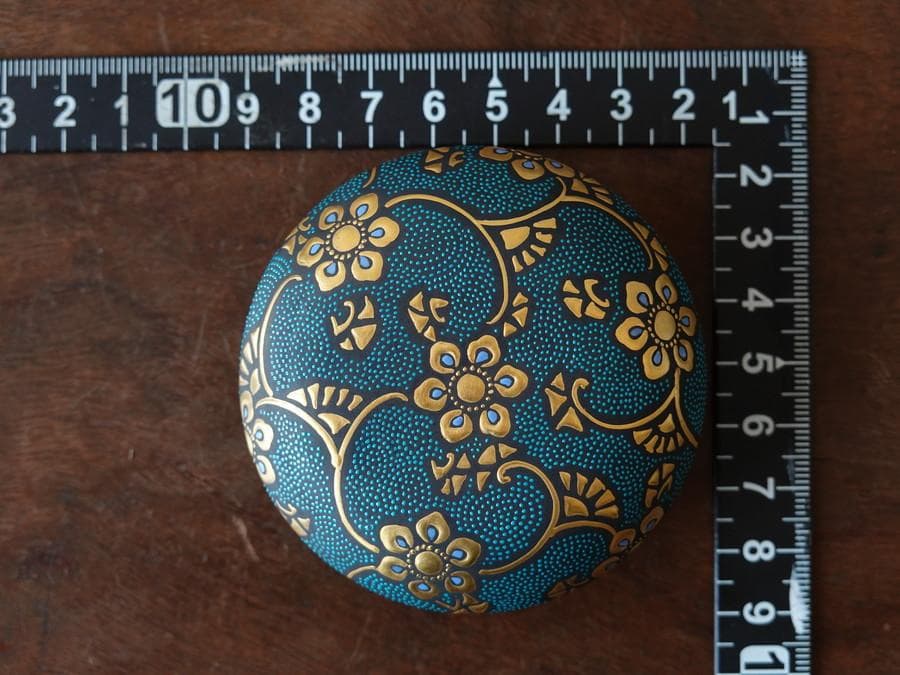 九谷焼　仲田錦玉　渦打　青粒　金彩　唐草文　香合　共箱　内面細字　茶道具