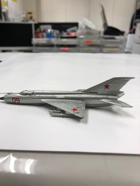 ソビエト MiG-21 ミグ21 バッライカ 1/123