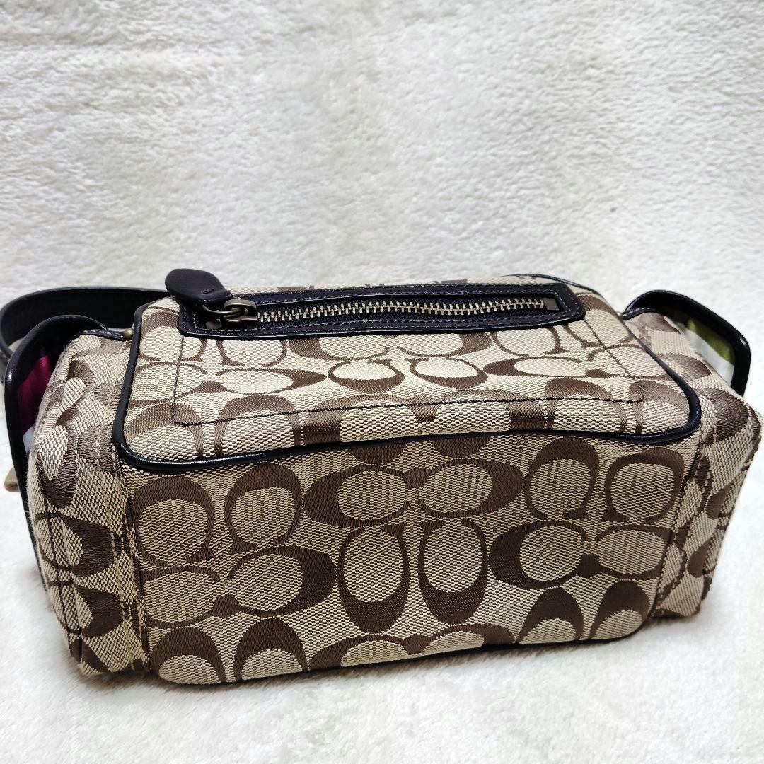 コーチ　ワンショルダーバッグ　ターンロック　シグネチャー　マルチストラップ　美品