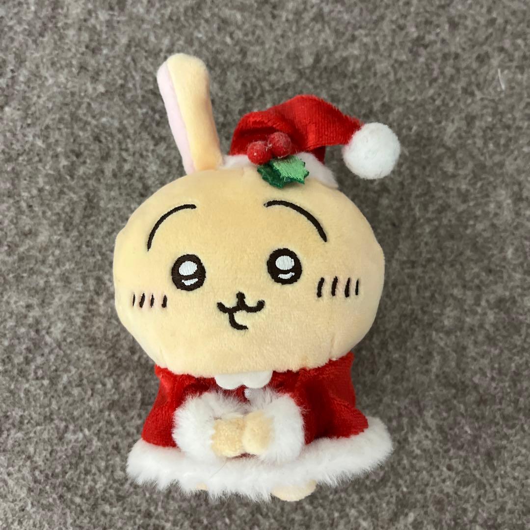ちいかわサンタさんだ！持ちますマスコットうさぎ