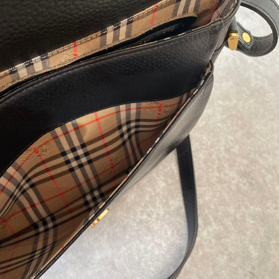 美品 バーバリーズ レザー ショルダーバッグ フラップ ノバチェック 黒