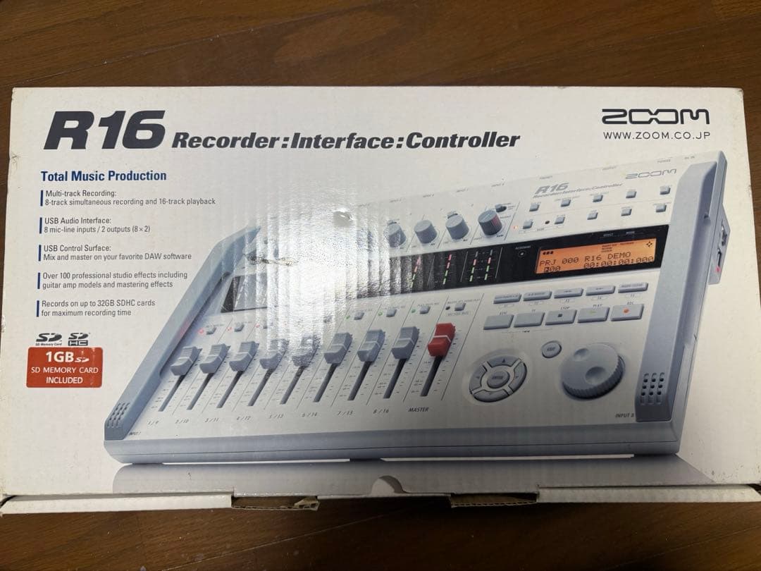 ZOOM R16 マルチトラックレコーダー