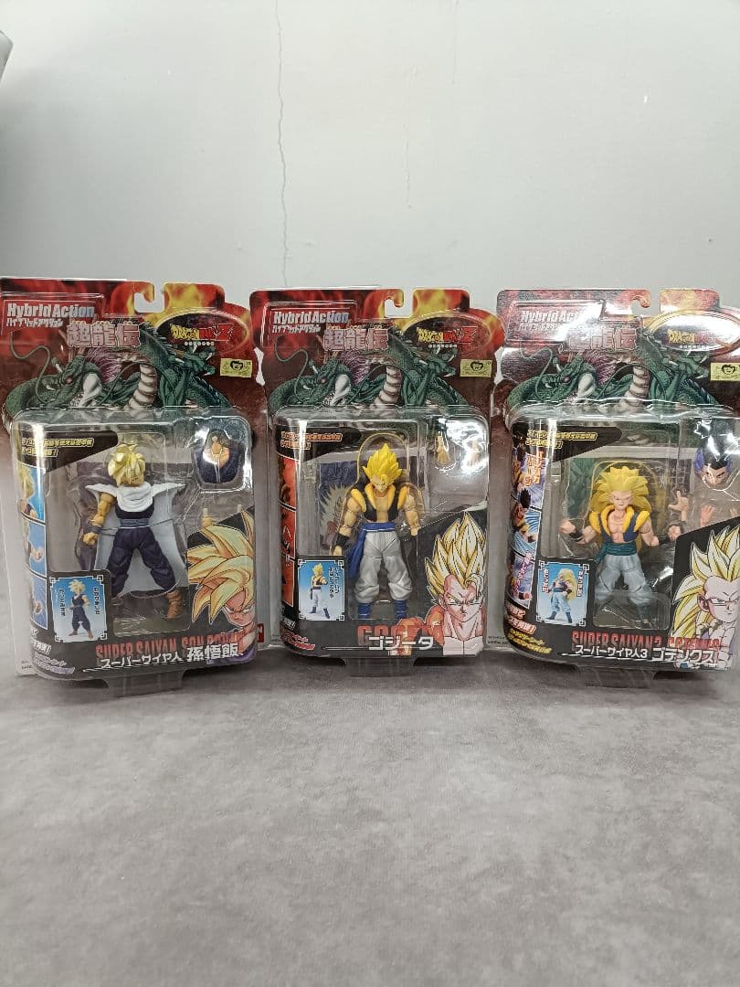 ろは様専用キングダム 王騎 出陣 フィギュア×2 エコメルカリ便限定