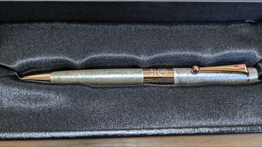 Romeo No.3 斑紋純銀色 / アプリコットゴールド 細軸