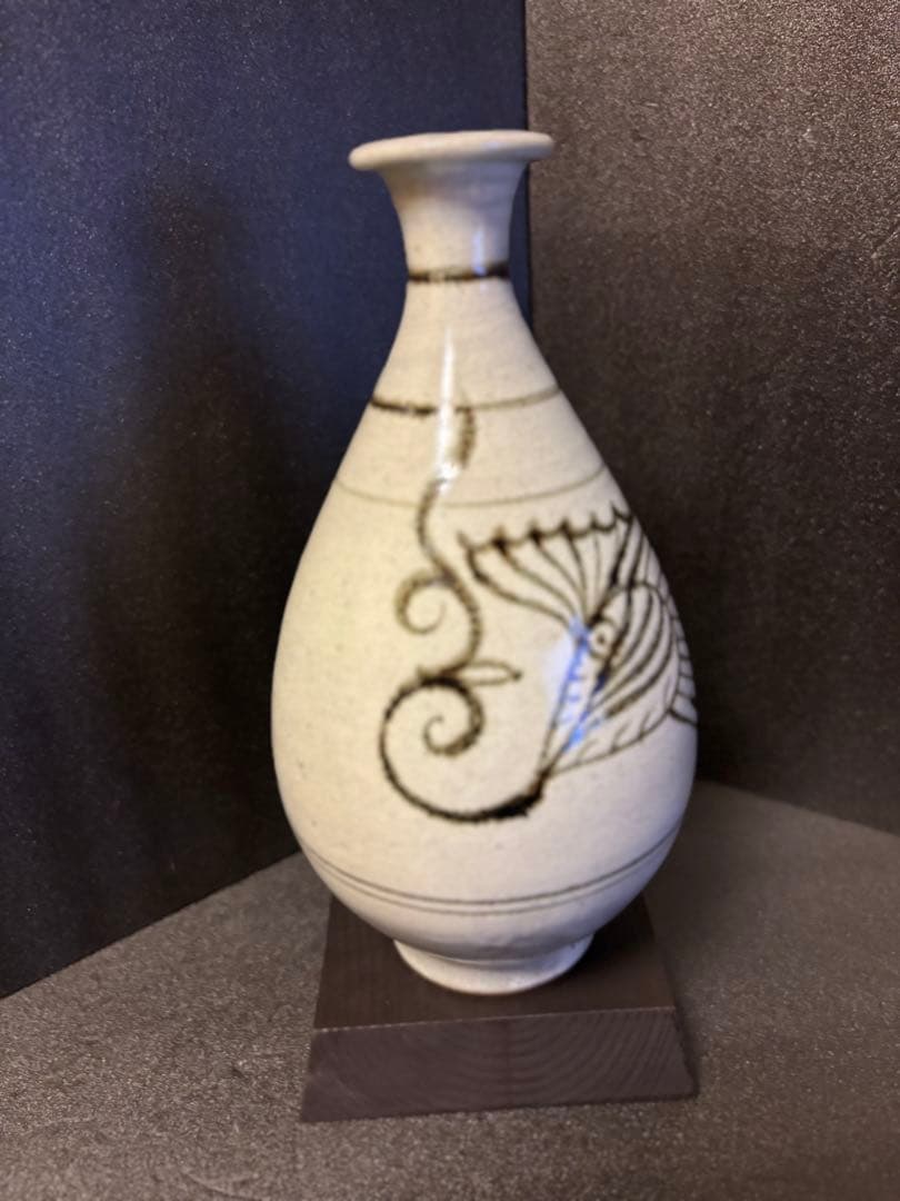 絵刷毛目魚文徳利 鶏龍山遊魚文酒瓶　鉄絵徳利　花瓶　花入　李朝