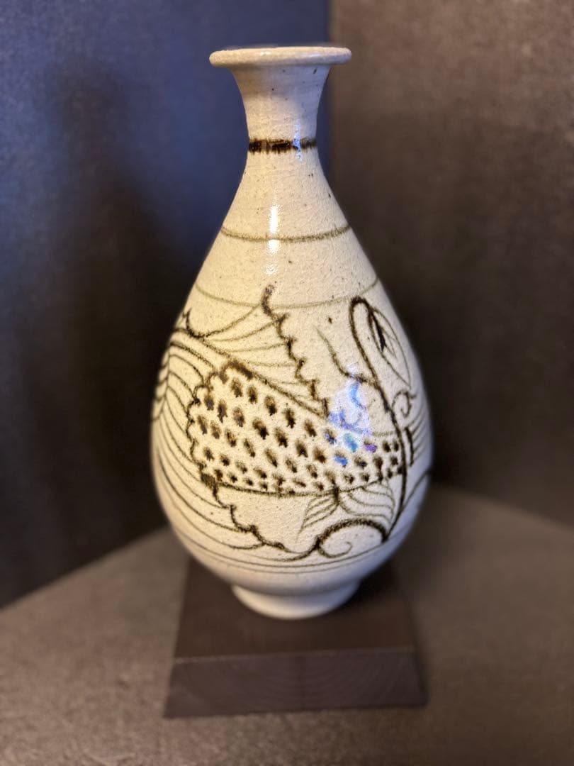 絵刷毛目魚文徳利 鶏龍山遊魚文酒瓶　鉄絵徳利　花瓶　花入　李朝