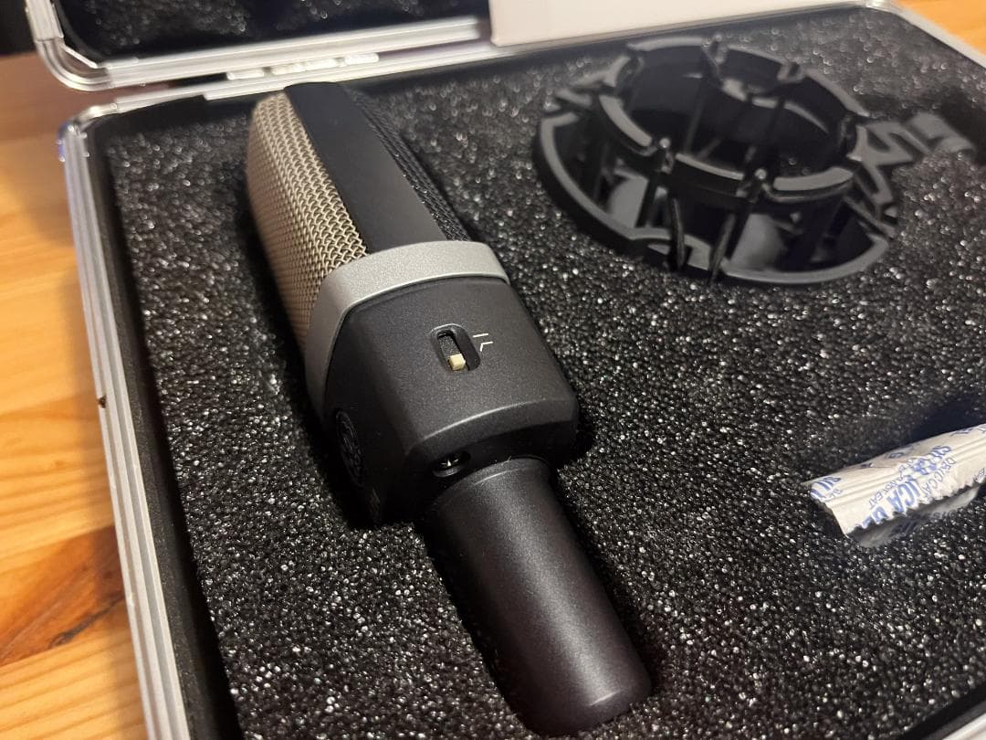 AKG C214 コンデンサーマイク ほぼ未使用 ケース付属