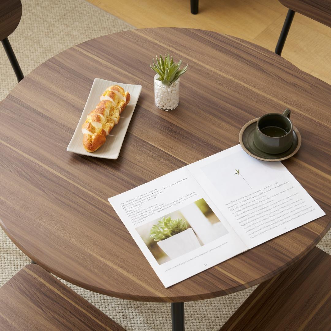 在庫一掃セール！4人掛けダイニング 5点セット　円型　コンパクト　BROWN