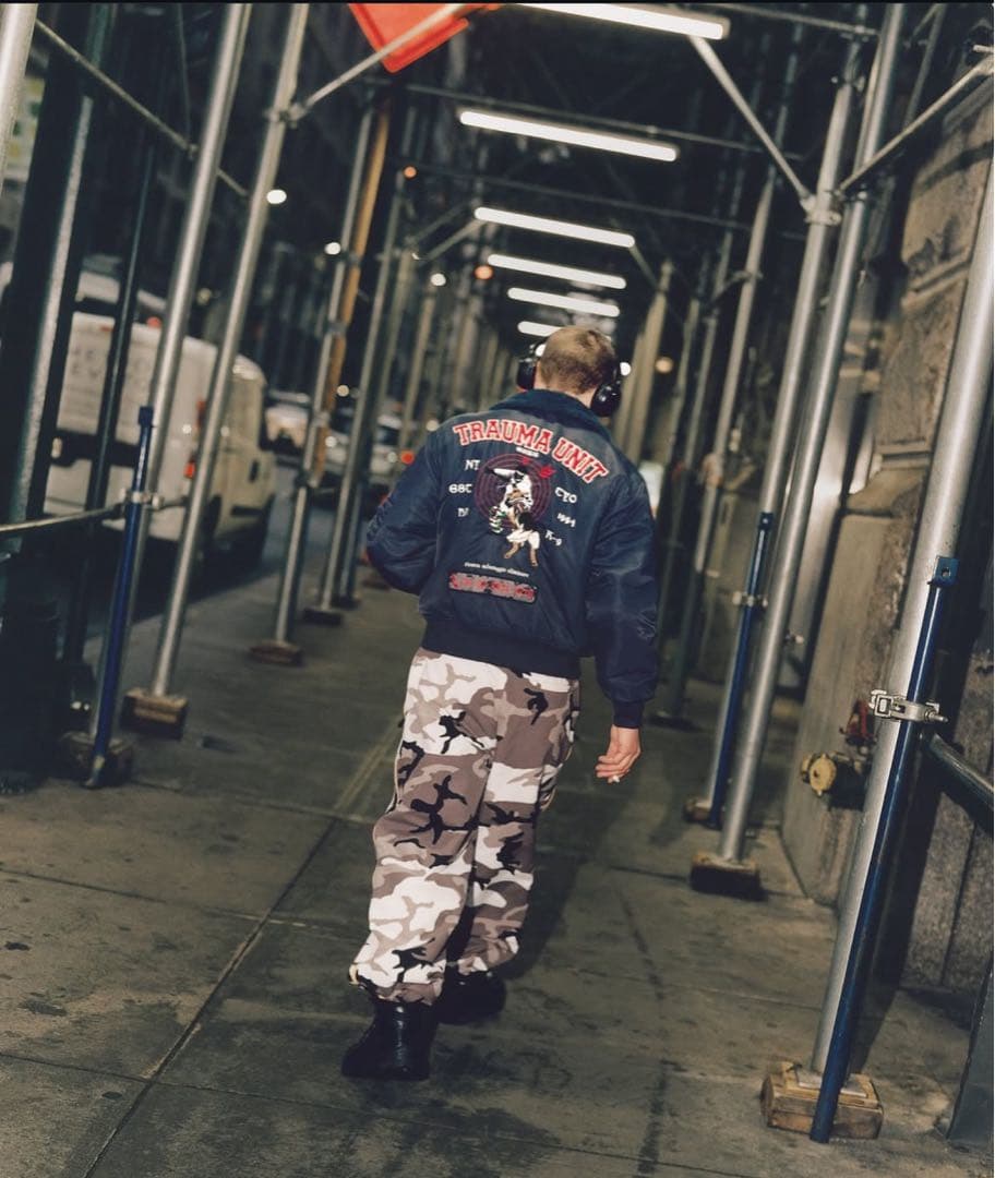スケートボード Supreme warm up pant  camo 25ss