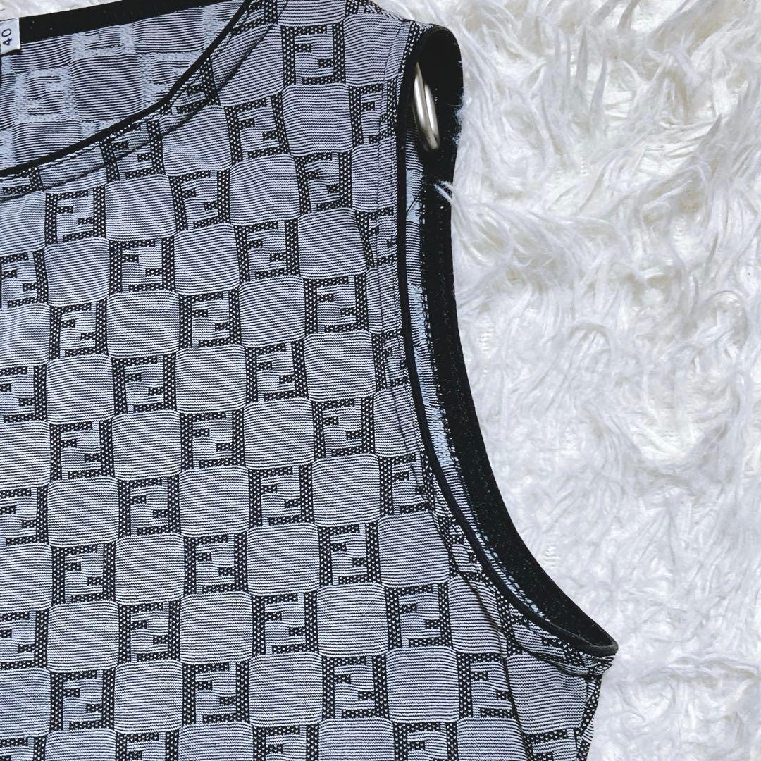 希少⭐️フェンディ　タンクトップ　ズッカ柄　総柄　ノースリーブ　イタリア製　夏