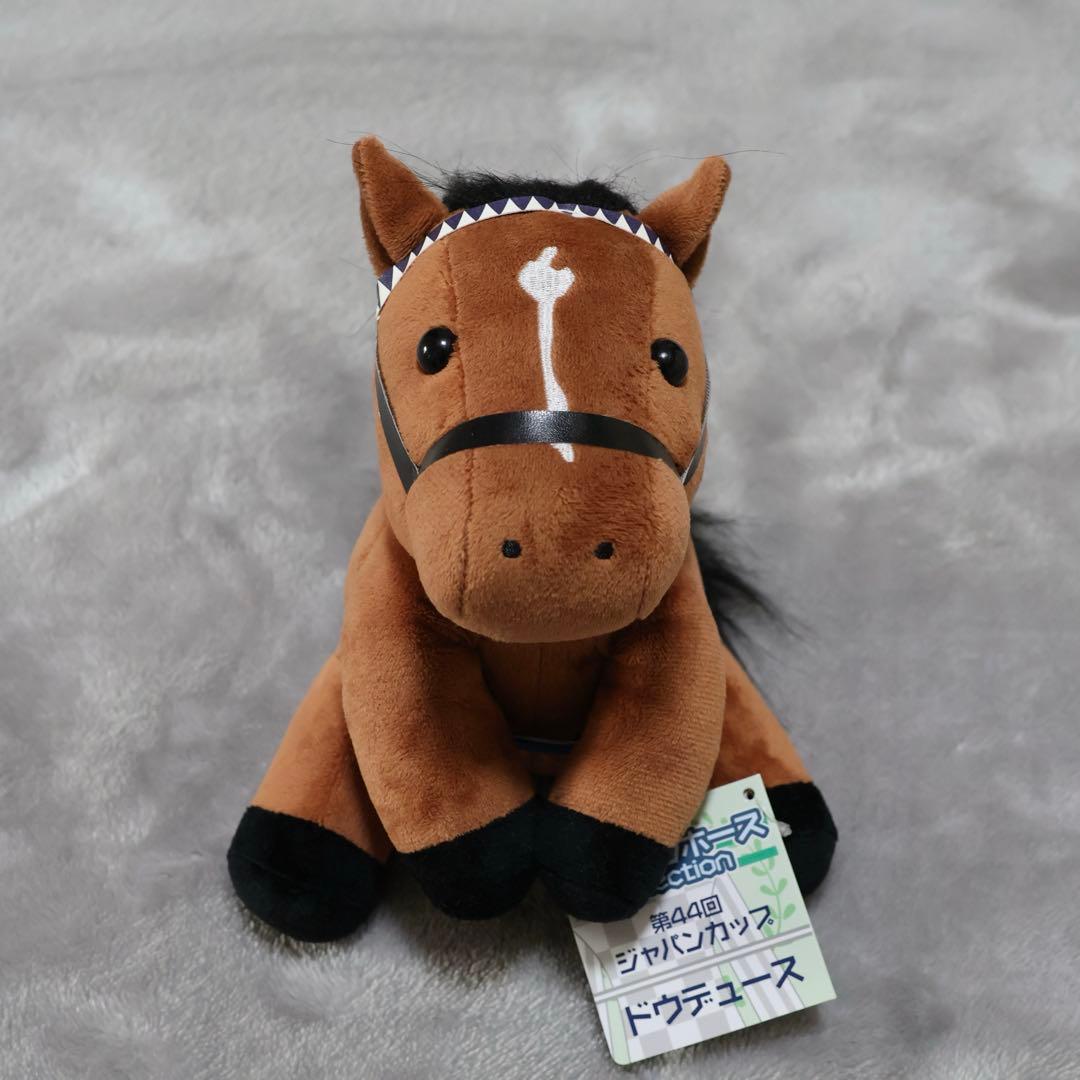 アイドルホース　アーモンドアイ　コントレイル　イクイノックス　ドウデュース