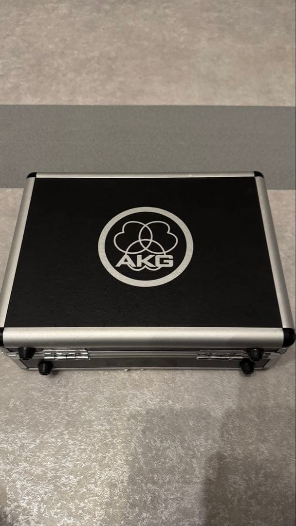 AKG C 214 コンデンサーマイク ケース付き