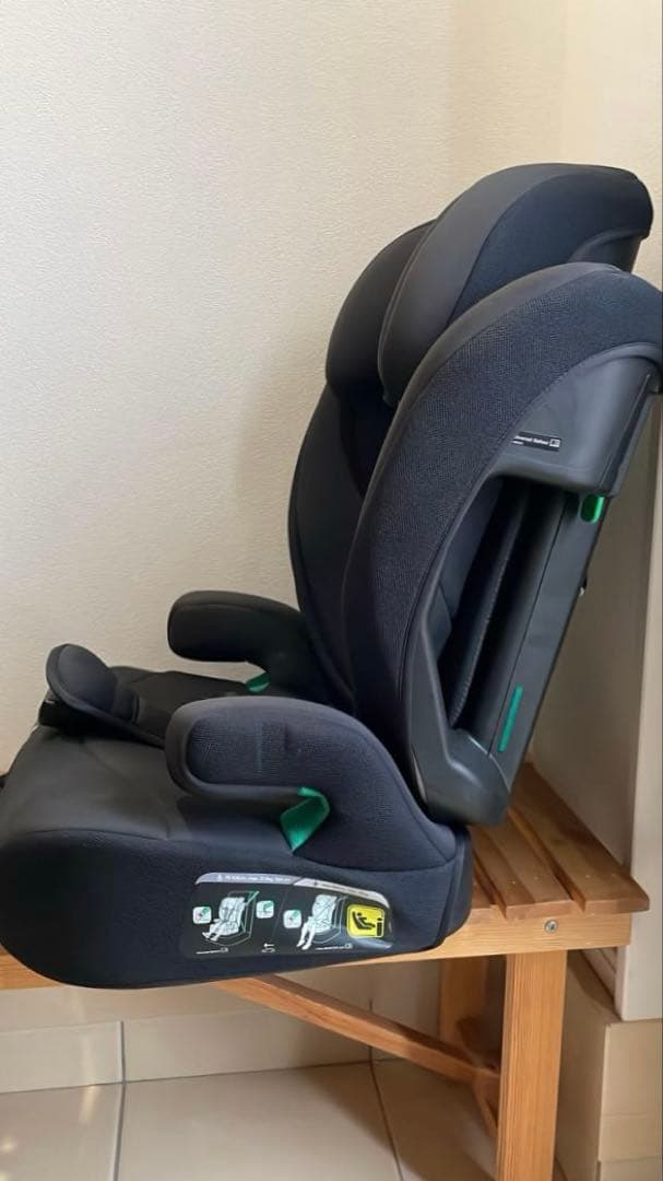 Joie エレベート R129 車用チャイルドシート ブラック