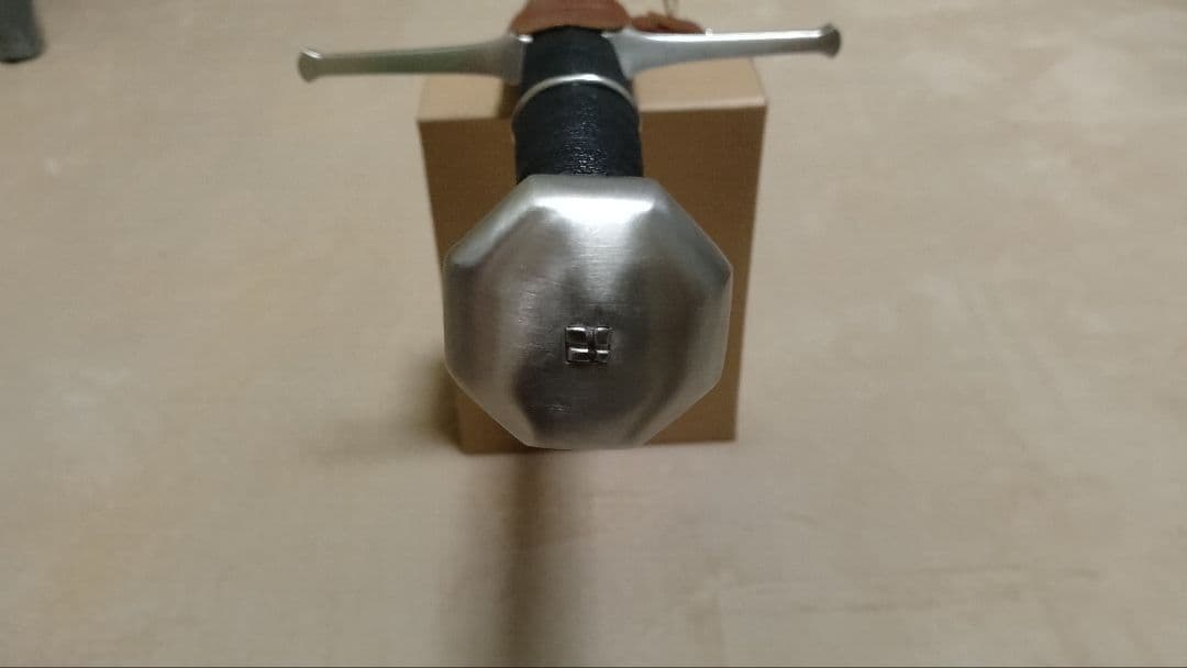 小さなさな店-１番-　八角首西洋剣