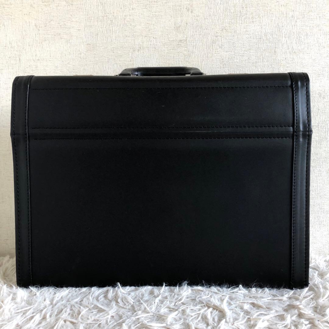 【日本製本革】MESSE マルエム　アタッシュケース　黒　ダイヤルロック　自立
