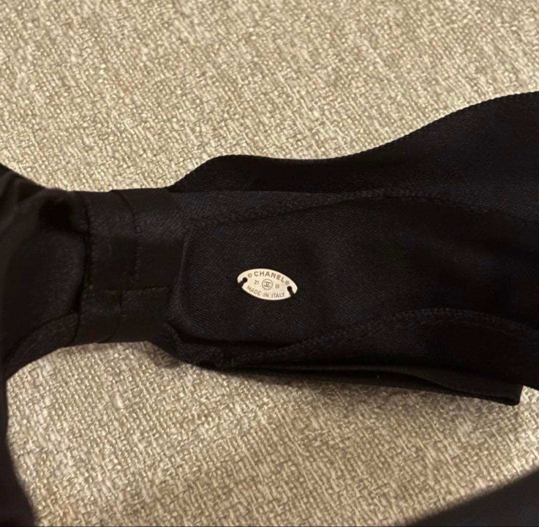 未使用品　CHANELサテン リボン　カチューシャ