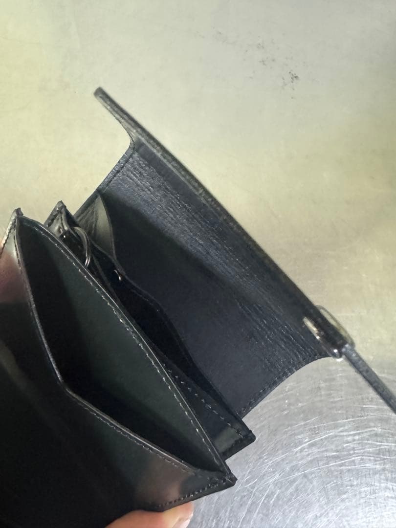 abrAsus いっぱい入る小さい財布　waku