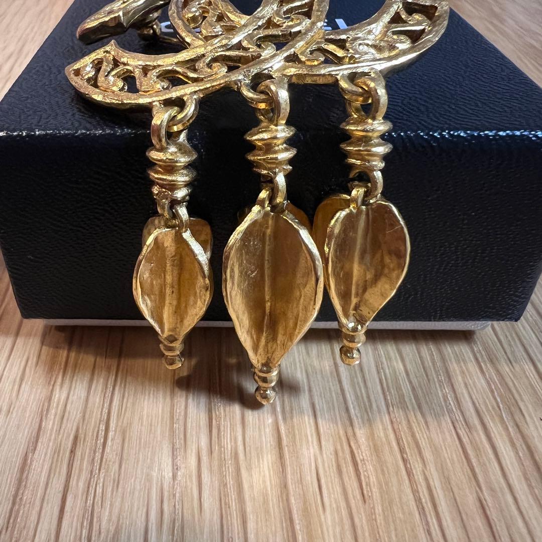 CHANEL ゴールドブローチ ココマーク ヴィンテージ 95 A