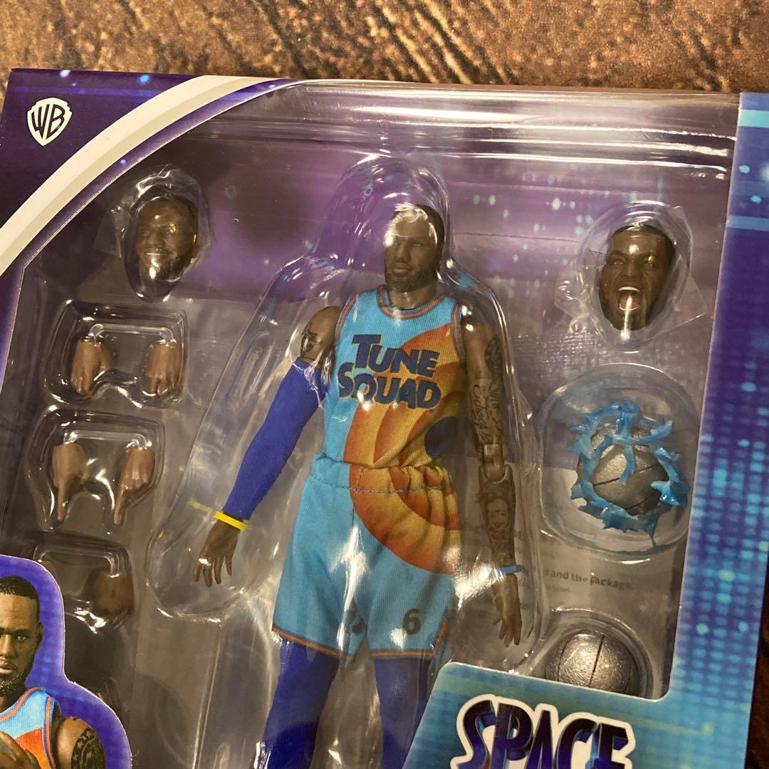 【新品・未開封】MAFEX レブロン・ジェームズ LeBron James