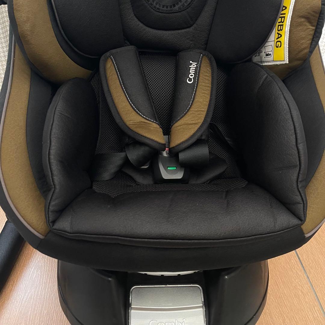 極美品！コンビ シートベルト式　ネルーム EG NF-550 チャイルドシート