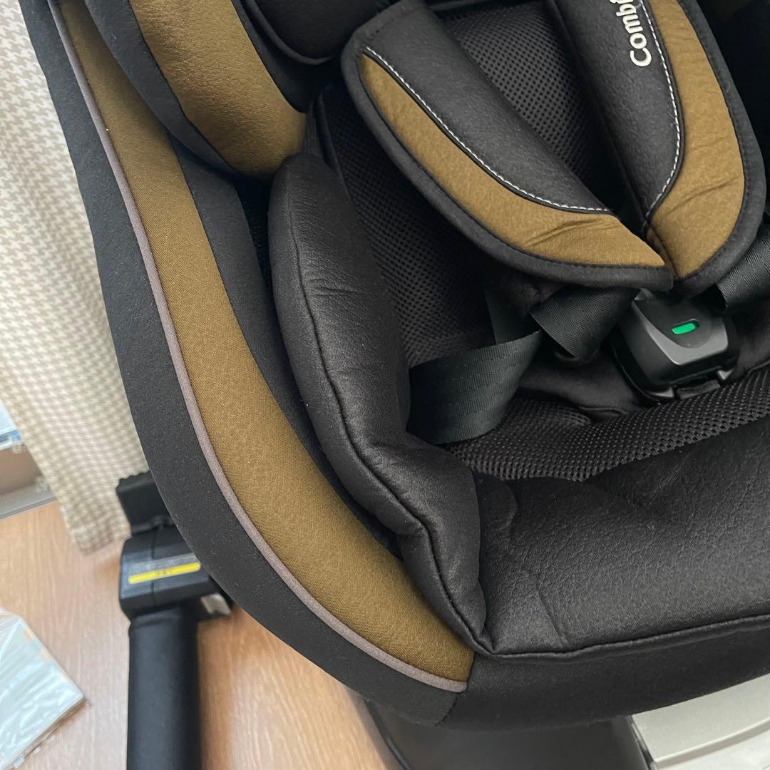 極美品！コンビ シートベルト式　ネルーム EG NF-550 チャイルドシート