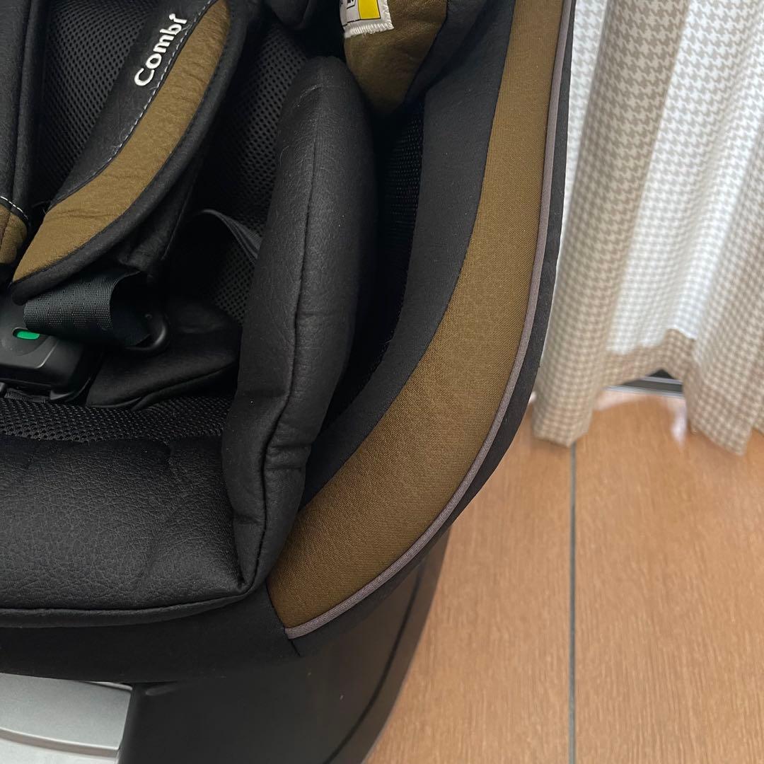 極美品！コンビ シートベルト式　ネルーム EG NF-550 チャイルドシート