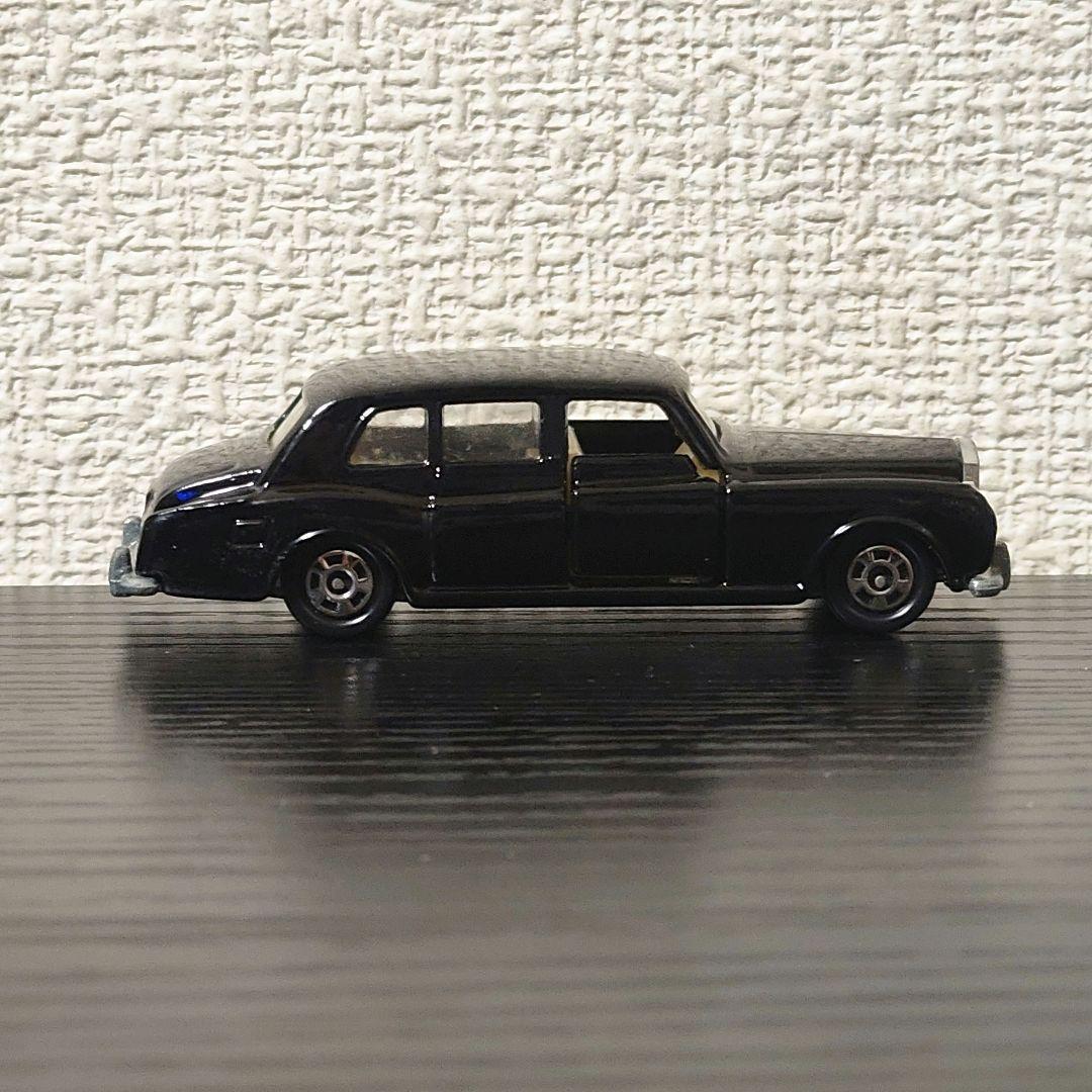 TOMICA　トミカ　ロールスロイスファンタム　黒色小田急デパート特注品　箱付き