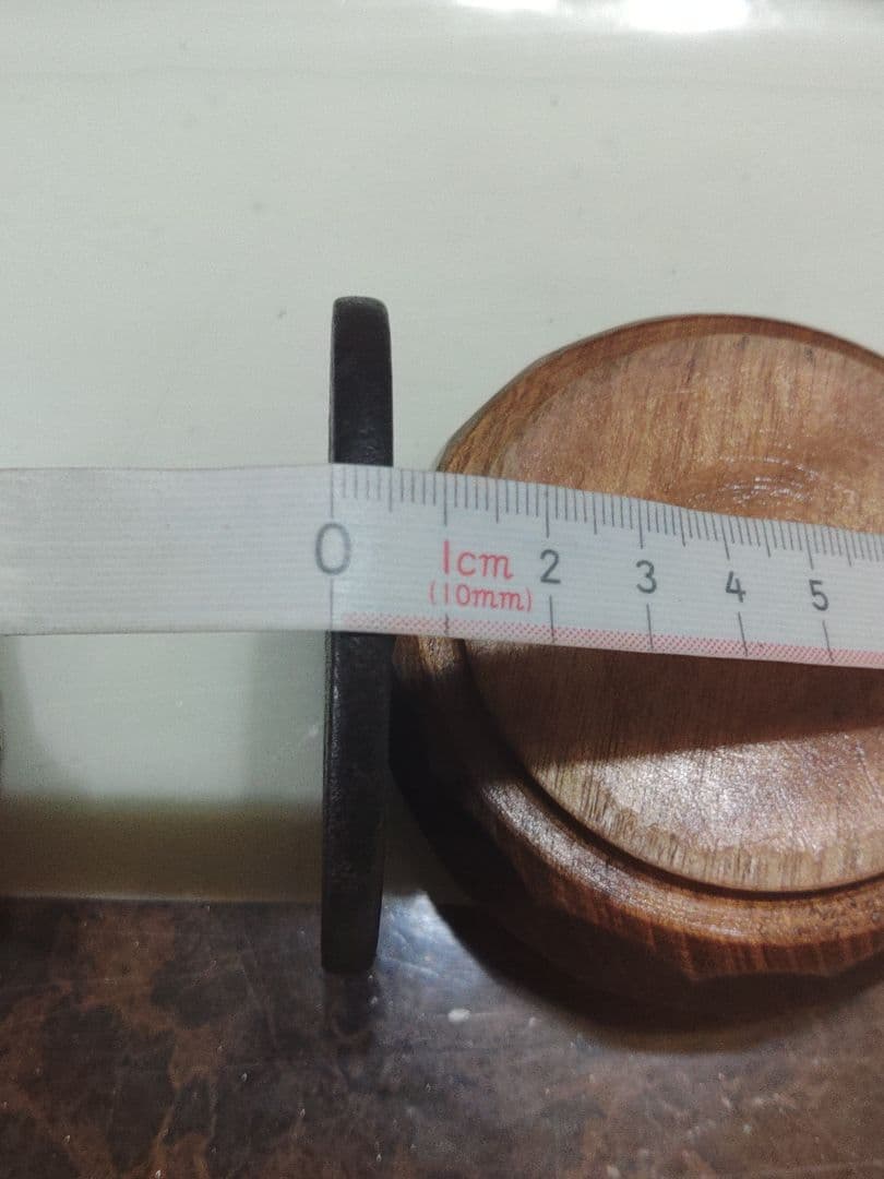 円形鍔　毛彫り　覆輪？　武具　ツバ　かわいい鍔　厚手つば　鉄製　刀装具