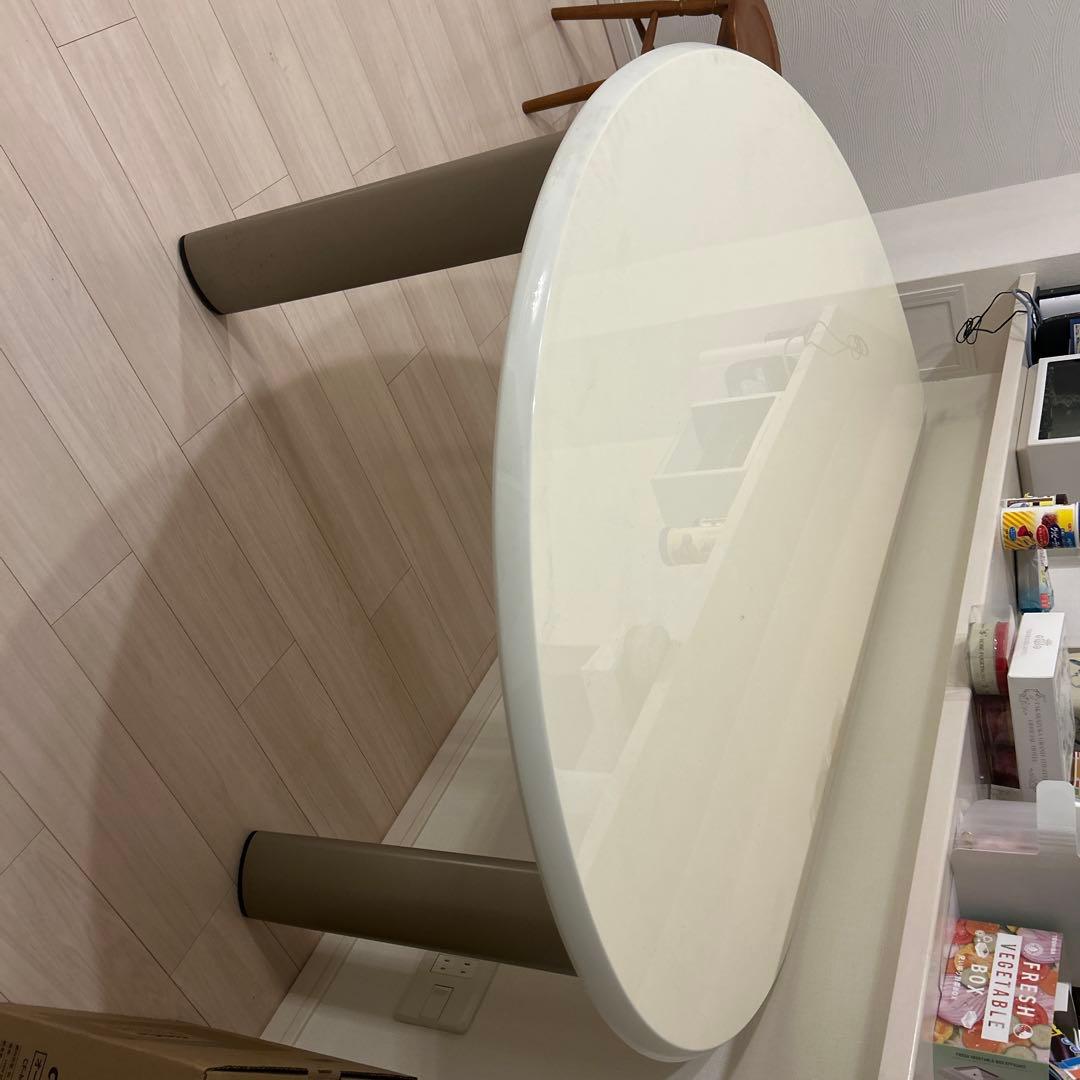 大塚家具　涙型ダイニングテーブル