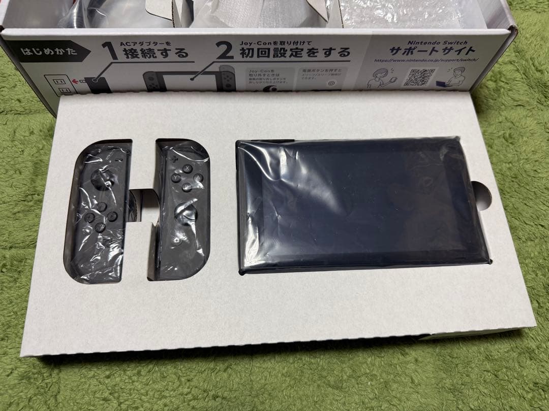 早い者勝ち‼️美品Nintendo Switch 本体 グレー ケース&おまけ付