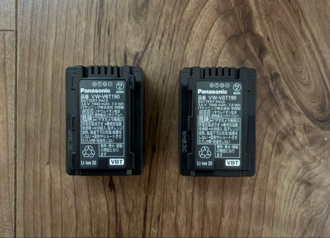 【純正バッテリー2個]Panasonicビデオカメラ HC-W570M フルHD