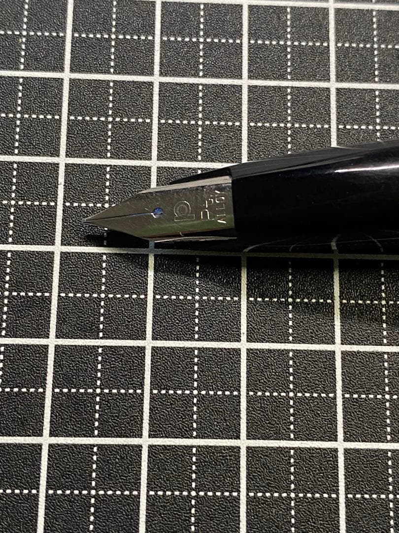 PLATINUM プラチナ・プラチナ金銀合金万年筆字幅F程度