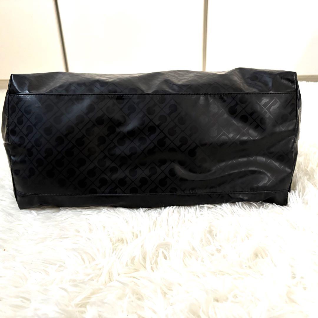 極美品✨ゲラルディーニ　ショルダーバッグ　バイーラ 2way スタッズ ソフティ