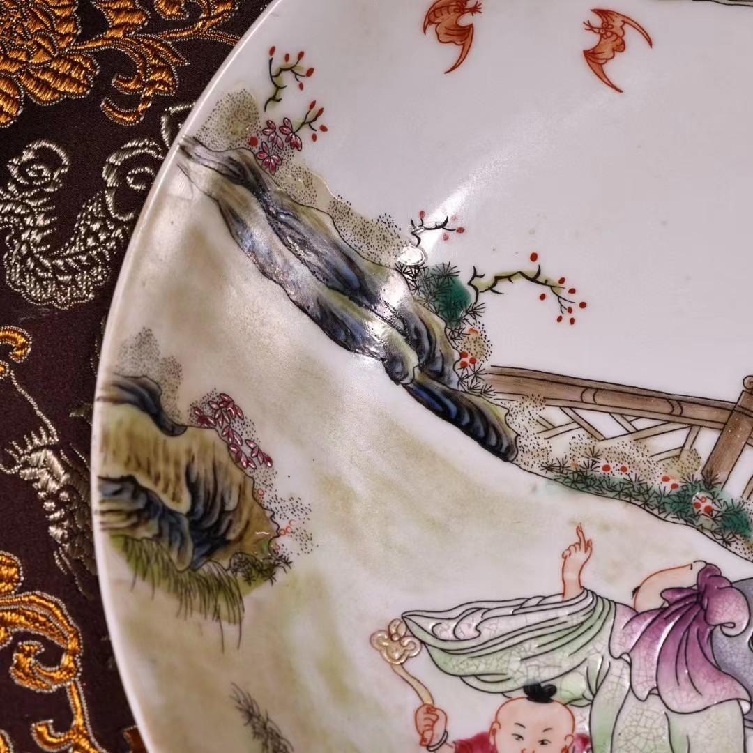 中国古美術・珍蔵粉彩・人物風景絵磁器の中皿・純手描き・箱付・置物