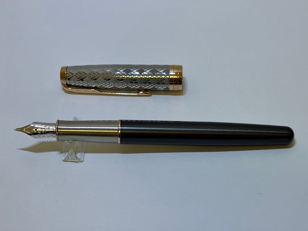 パーカー万年筆 ソネットプレミアムメタル&グレイPGT 細字